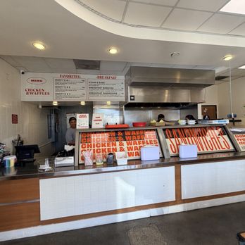 Monty's Alhambra  - Sandwiches Near Me - Alhambra, California