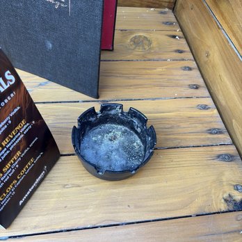 Amsterdam Lounge - Dirty ashtrays - Lounges Near Me - Boise, Idaho