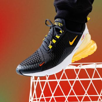 Foot Locker - Shoe Stores Near Me - Chicago Ridge, Illinois