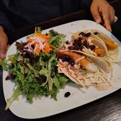 Churchills - Fish tacos