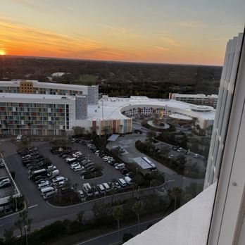 Bar 17 Bistro - sunsets - Cocktail Bars Near Me - Orlando, Florida
