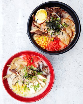 Poke Burri / Lifting Noodles Ramen by null