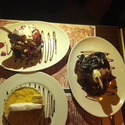 Paris 6 - Dois Grand Gateau e um Creme Brûlée