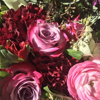 Eva's Creations - Florists Near Me - Mount Dora, Florida Eva's Creations - Florists Near Me - Mount Dora, Florida
