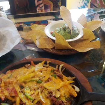 La Fuente Mexican Grill - Chorizo appetizer, guacamole appetizer - Mexican Near Me - Mansfield, New Jersey La Fuente Mexican Grill - Chorizo appetizer, guacamole appetizer - Mexican Near Me - Mansfield, New Jersey