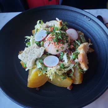 Bistro du Midi - French Near Me - Boston, Massachusetts