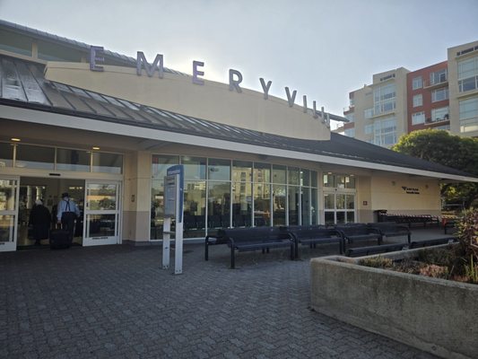 Emeryville Amtrak Station by null