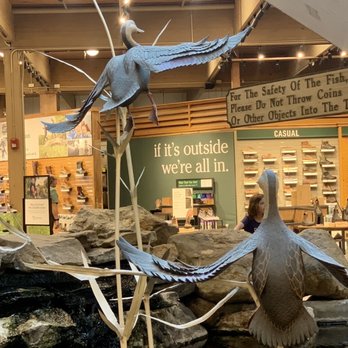 L.L. Bean - If it's outside, we're all in - Outdoor Gear Near Me - Freeport, Maine