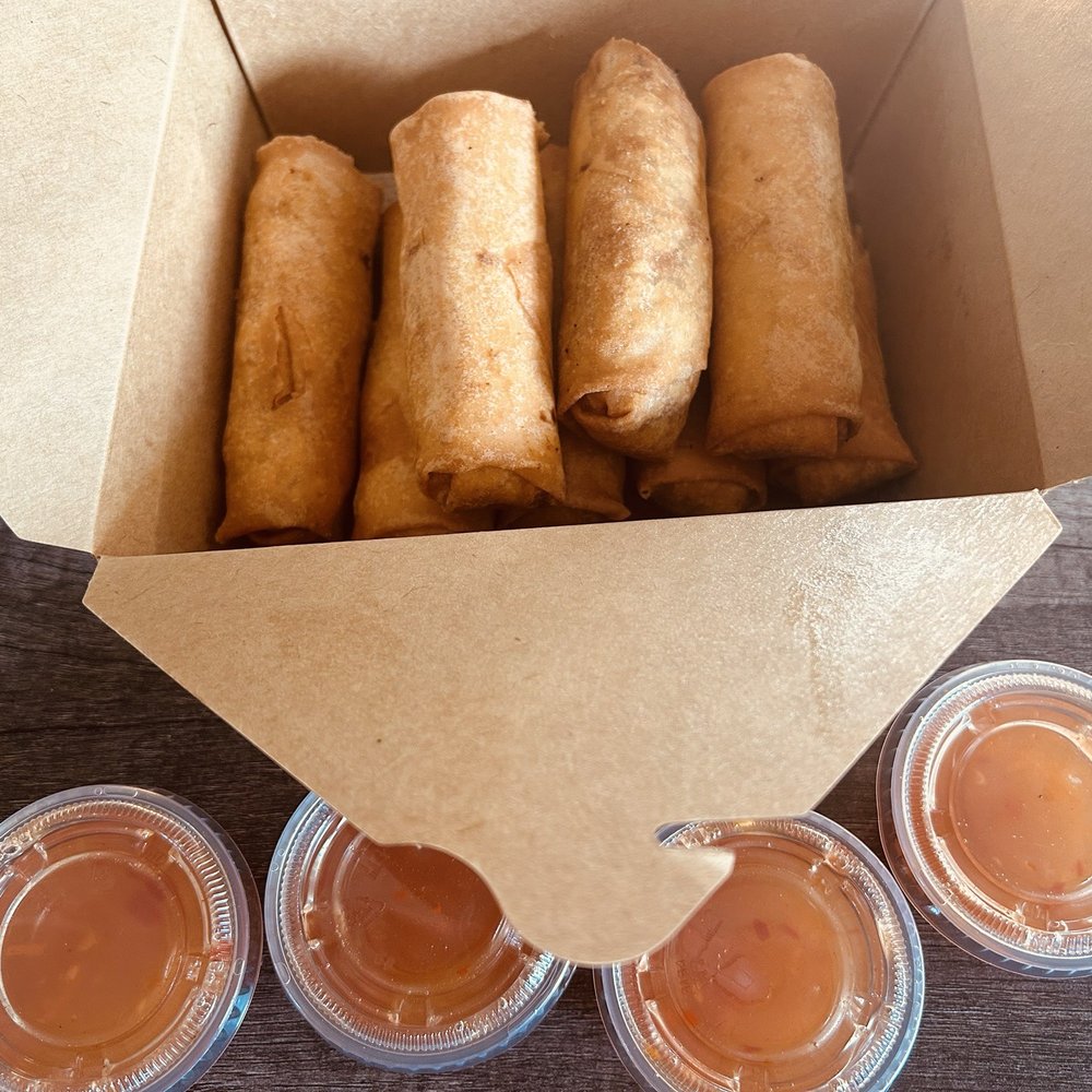 Eggroll Queen - 8 party pack - Food Trucks Near Me - Blaine, Minnesota Eggroll Queen - 8 party pack - Food Trucks Near Me - Blaine, Minnesota