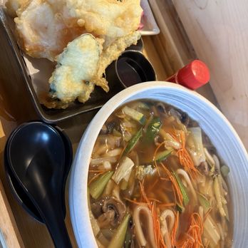 Nobuya - Udon and Tempura (I requested veggie only). This service portion was large! - Sushi Bars Near Me - Pleasant Hill, California