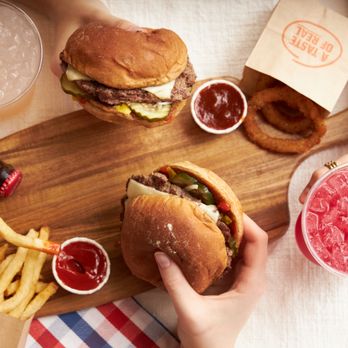 Burger Lounge - Burgers Near Me - Manhattan Beach, California