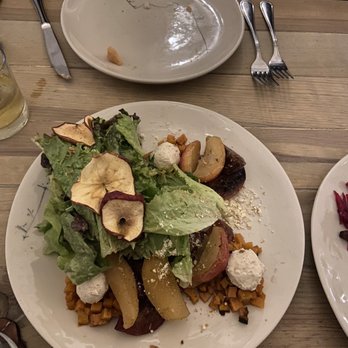 Hueso - Salad - Mexican Near Me - Guadalajara, JAL Hueso - Salad - Mexican Near Me - Guadalajara, JAL