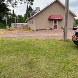 Trailside Bar and Grill - Side view