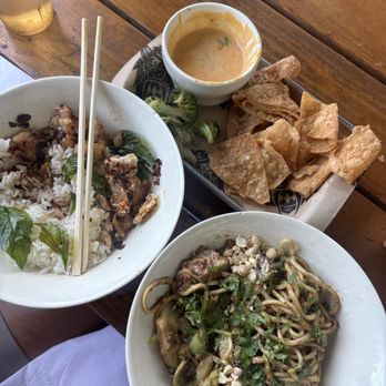 Yellow Ranger - queso, dan dan noodles, japanese fried chicken - Chinese Near Me - Austin, Texas Yellow Ranger - queso, dan dan noodles, japanese fried chicken - Chinese Near Me - Austin, Texas