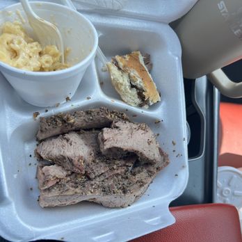 MEGA Texas Barbeque - Tritip, green chile max n cheese, Hawaiian sweet roll. - Caterers Near Me - Fresno, California