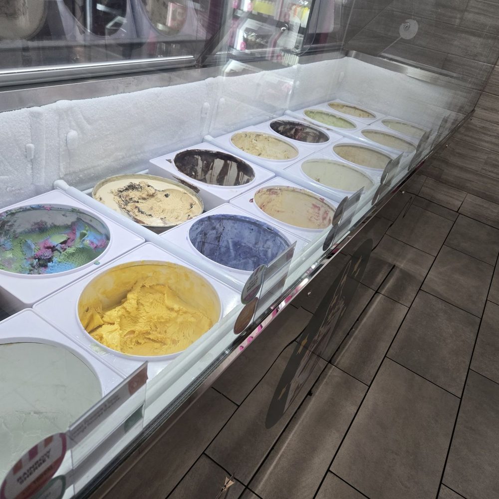 Baskin-Robbins - Desserts Near Me - Clovis, California Baskin-Robbins - Desserts Near Me - Clovis, California