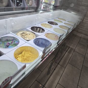 Baskin-Robbins - Desserts Near Me - Clovis, California Baskin-Robbins - Desserts Near Me - Clovis, California