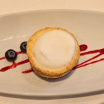 Ruth's Chris Steak House - This is the Classic Cheesecake dessert. Photo taken October 31, 2025. - Steakhouses Near Me - Virginia Beach, Virginia Ruth's Chris Steak House - This is the Classic Cheesecake dessert. Photo taken October 31, 2025. - Steakhouses Near Me - Virginia Beach, Virginia