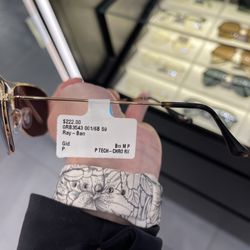 Sunglass Hut