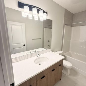 Maple Sparkly Cleaning - Office Cleaning Near Me - Calgary, Alberta