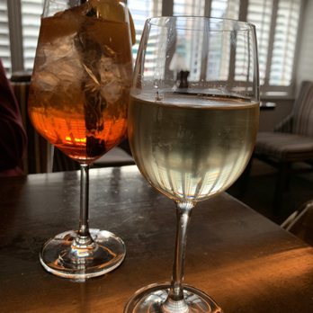 Il Colosseo - Pinot Grigio and Aperol Spritz - Italian Near Me - Athlone, WH