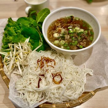 DaNang Kitchen - DaNang noodle dish - Vietnamese Near Me - Chicago, Illinois