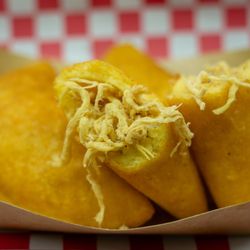 Zaperoco Venezuelan Food - Chicken Empanadas