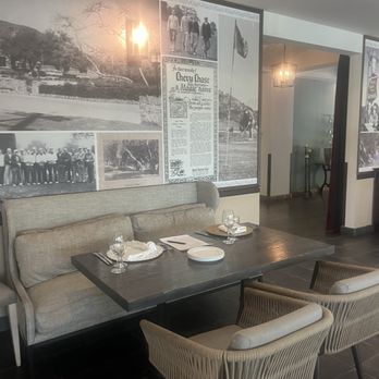 The Sycamore - Chevy Chase CC history written on its dinning walls - American Near Me - Glendale, California