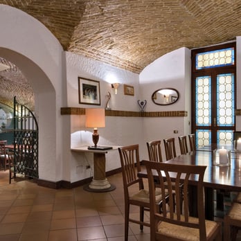 Antico Brolo - la taverna - Italian Near Me - Padova, PD