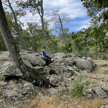 Bear Mountain Inn - The rocks to climb by the carousel - Hotels Near Me - Bear Mountain, New York