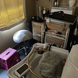 The One Acupuncture Aesthetics & Tea Bar - Treatment area