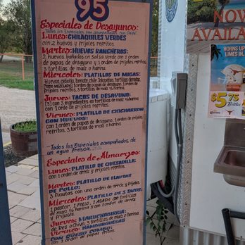 Taqueria 95 - Mexican Near Me - Bastrop, Texas