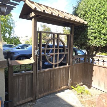 SMJ Fencing - Old gate - Fences & Gates Near Me SMJ Fencing - Old gate - Fences & Gates Near Me