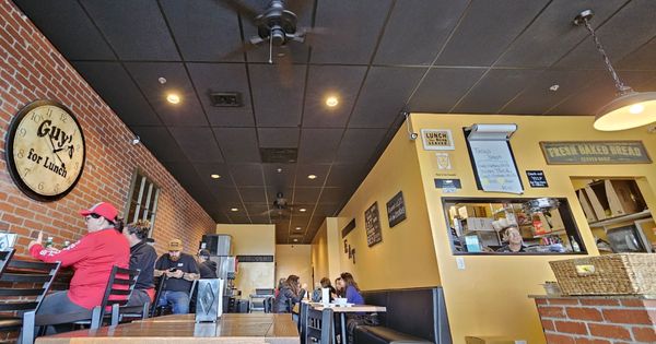 Guy's for Lunch by null