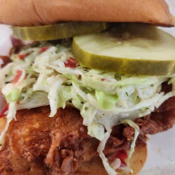 Shake Shack Round Rock - Spicy Chicken Sandwich - Fast Food Near Me - Round Rock, Texas