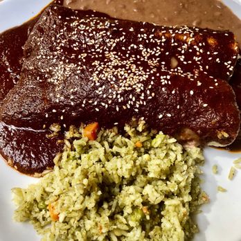 LUNA Mexican Kitchen - Chicken Mole Enchiladas - Mexican Near Me - San Jose, California LUNA Mexican Kitchen - Chicken Mole Enchiladas - Mexican Near Me - San Jose, California