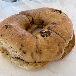Brain Freeze Icecream Parlor - Cinnamon Raisin Bagel