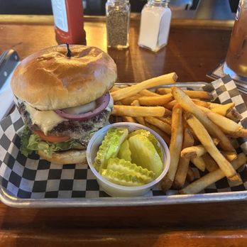 Franklin House - Pubs Near Me - Valparaiso, Indiana Franklin House - Pubs Near Me - Valparaiso, Indiana