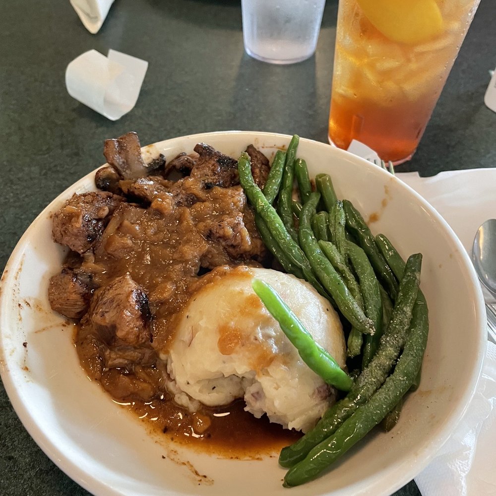 Metro Diner - Beef tips; dinner - Diners Near Me - Aiken, South Carolina Metro Diner - Beef tips; dinner - Diners Near Me - Aiken, South Carolina