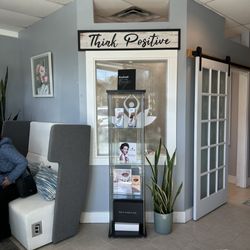Viva Wellness of Atlanta - Waiting area