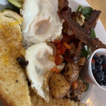 Taproot Lounge & Cafe - Farmer's Wife. Yum - Lounges Near Me - Salem, Oregon