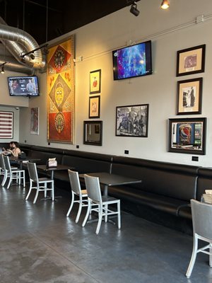 What's Cluckin by null