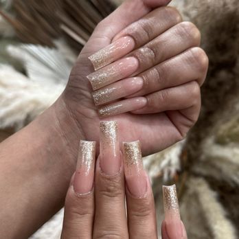 209 Nails Lounge - Bling bling from Q - Nail Salons Near Me - Stockton, California