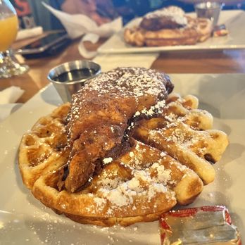 Commonwealth - Overcooked Chicken and Waffles - Beer Bar Near Me - Modesto, California