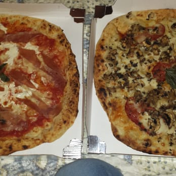 Spacca Napoli - Ottime pizze.. Pizza a domicilio velocissimi e molta buona.. Ottimaaaa - Pizza Near Me - Bologna, BO