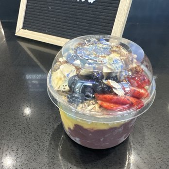 Juice n' Bowls - 16oz Build Your Own Bowl - Juice Bars & Smoothies Near Me - Montclair, California Juice n' Bowls - 16oz Build Your Own Bowl - Juice Bars & Smoothies Near Me - Montclair, California