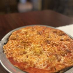 Eddie's Pizza - Cheese Bar Pie Pizza
