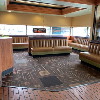 NORMS Restaurant - Lobby - Diners Near Me - Orange, California