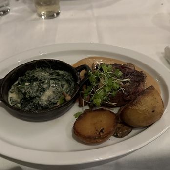 Copley's - Filet mignon rapped in bacon with Yukon potatoes and cream of spinach - New American Near Me - Palm Springs, California Copley's - Filet mignon rapped in bacon with Yukon potatoes and cream of spinach - New American Near Me - Palm Springs, California