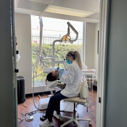 Kareem M Elnaka, DDS - Hygienist Dania